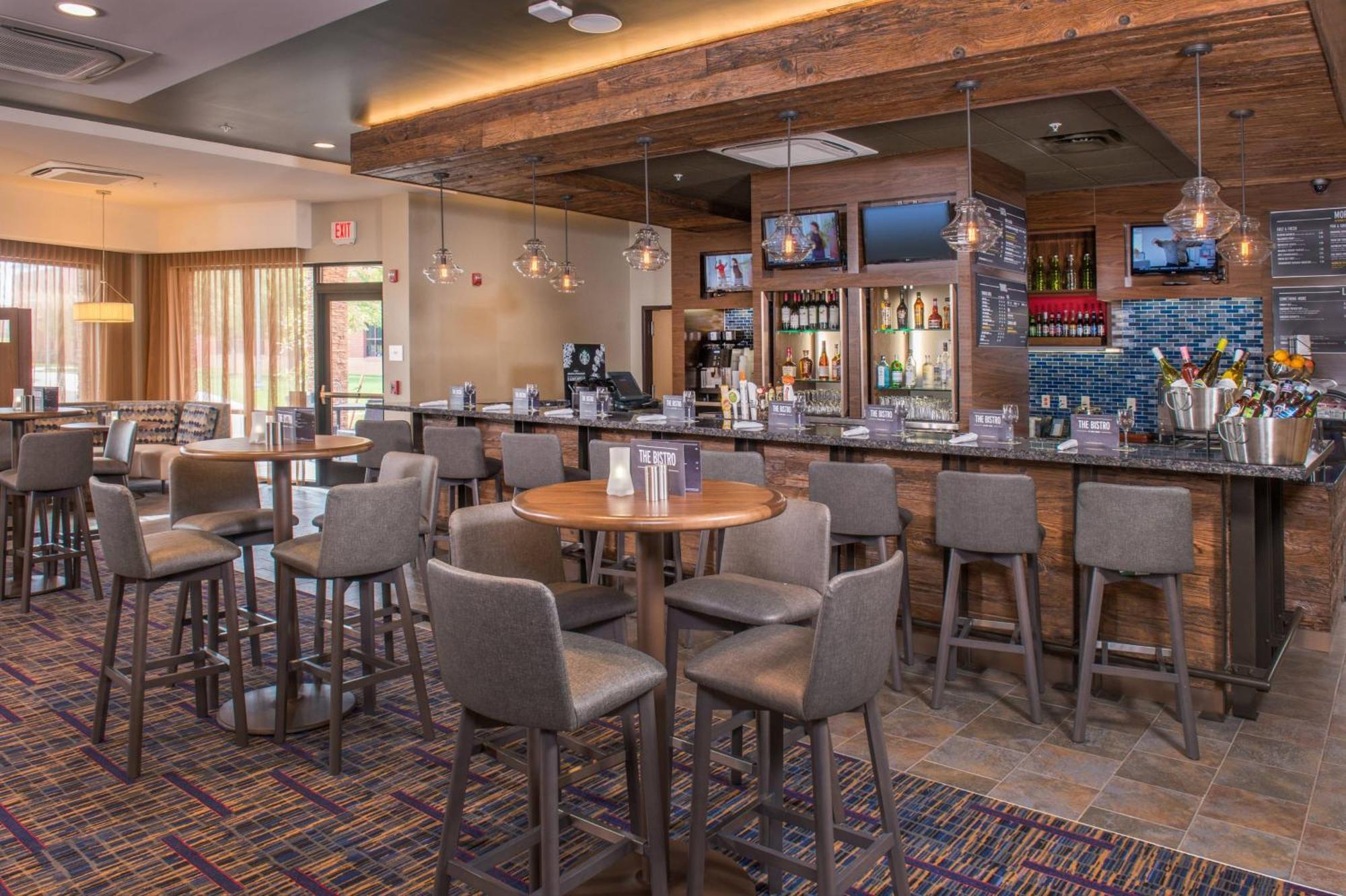 Courtyard By Marriott Shippensburg Hotell Exteriör bild
