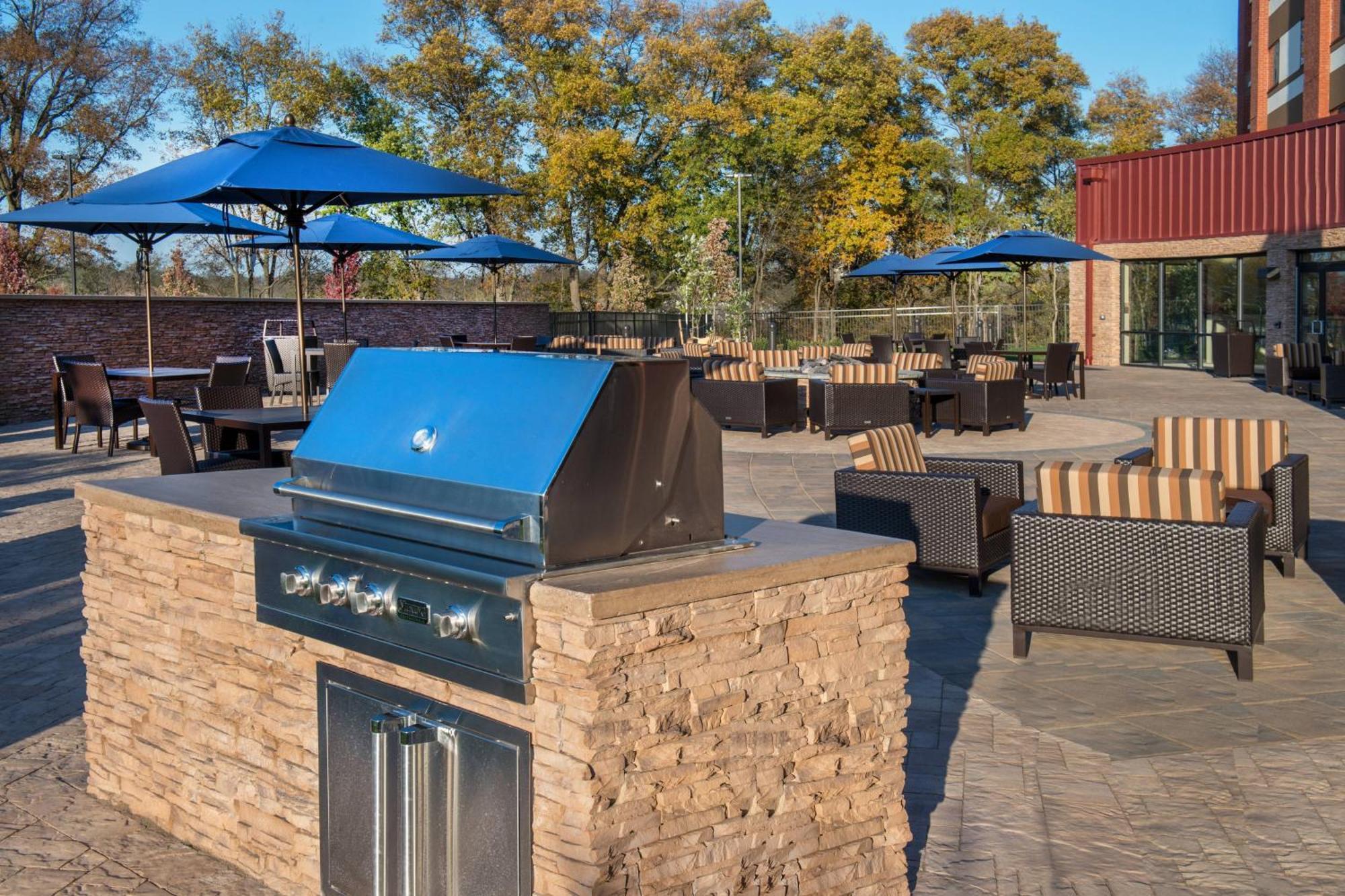Courtyard By Marriott Shippensburg Hotell Exteriör bild